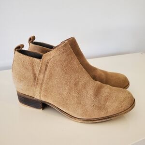 TOMS Suede Ankle Boots Size 7.5